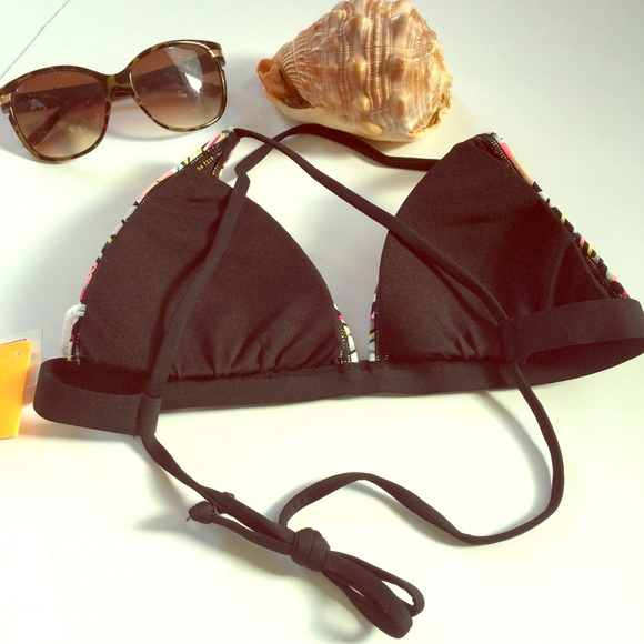 RESTOCKED ✅ RIP CURL Goddess Aztec Bikini Top - Picture 5 of 8